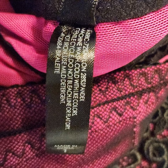 Torrid Plus Size Woman’s Pink & Black Unlined Lace Bralette Size 1XL - Picture 4 of 6